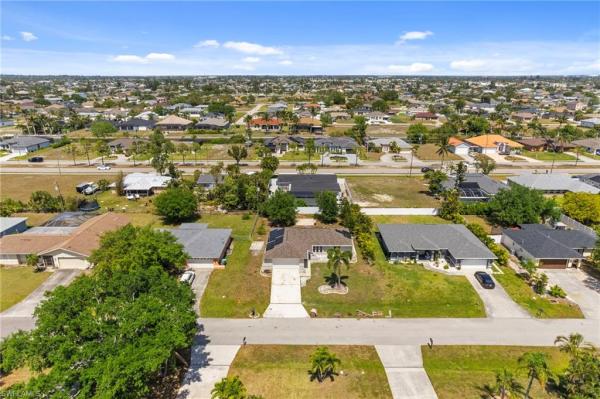 Cape Coral Residential, 233 32nd Ter, Cape Coral, Florida 33914, image 1