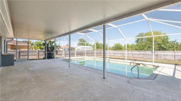 Lehigh Acres, 1403 S Xelda Ave, Lehigh Acres, Florida 33976, image 1