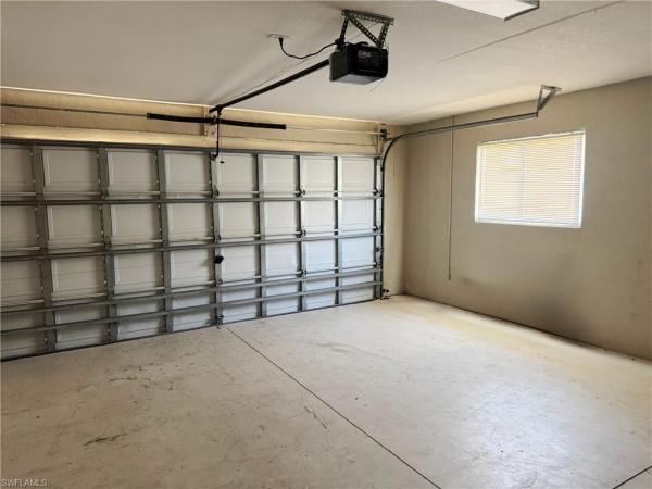 Cape Coral Residential, 919 32nd St, Cape Coral, Florida 33904, image 2