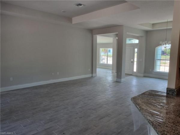 Cape Coral Residential, 2727 22nd St, Cape Coral, Florida 33993, image 3