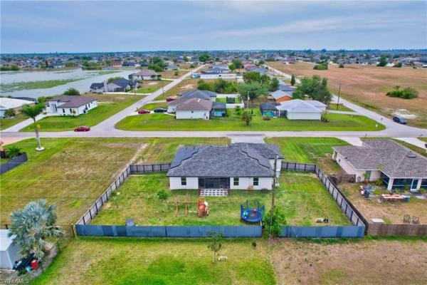 Cape Coral Residential, 407 13th St, Cape Coral, Florida 33993, image 2