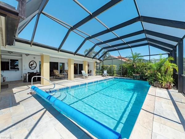 Torrey Pines, 226 Torrey Pines Pt, Naples, Florida 34113, image 2
