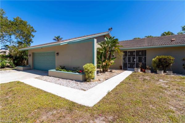 Pinehurst Estates, 209 Pinehurst Cir, Naples, Florida 34113, image 1