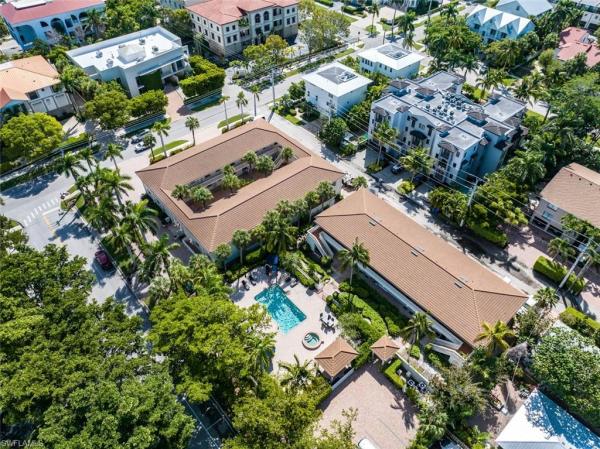 Castleton Gardens At Olde Naples, 980 7th Ave S #206, Naples, Florida 34102, image 1