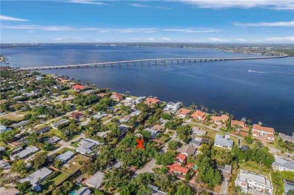 Seminole Estates, 1140 Vesper Dr, Fort Myers, Florida 33901, image 1