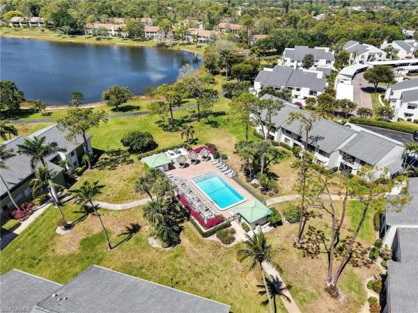 Windsor At Kings Lake, 2902 Kings Lake Blvd #2902, Naples, Florida 34112, image 2