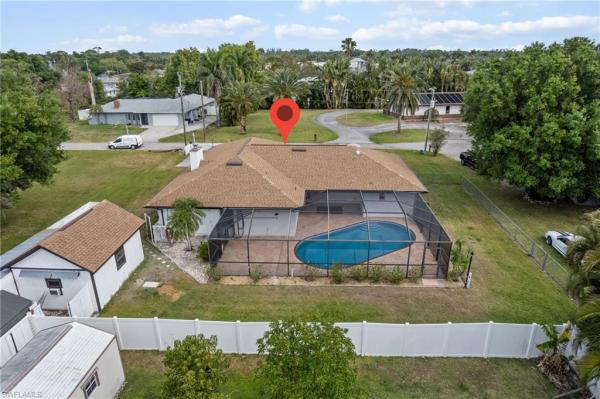 8487 Jenny Cae Ln, North Fort Myers, Florida 33903, image 1