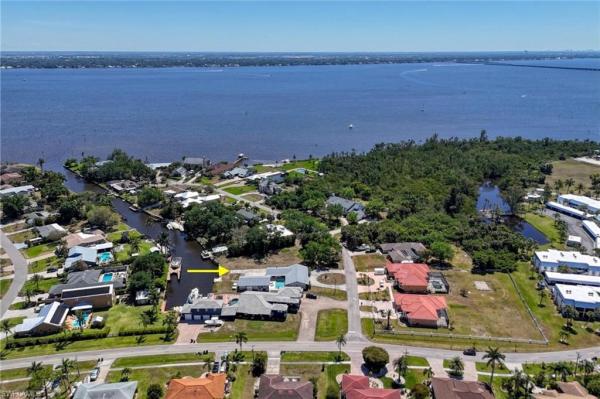 Fort Myers Gulf Acres, 1888 Coral Cir, North Fort Myers, Florida 33903, image 3
