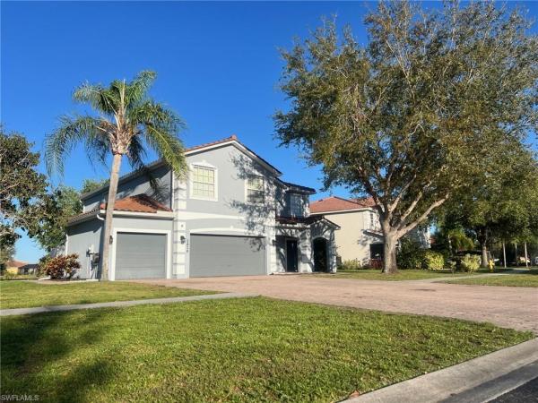 Valencia Lakes, 2830 Orange Grove Trl, Naples, Florida 34120, image 1