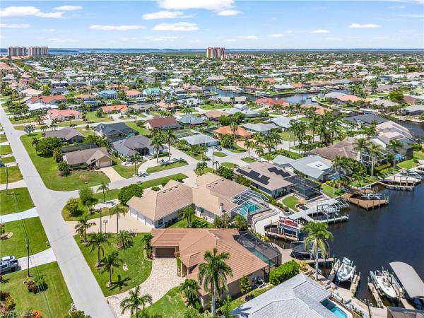 1207 52nd Ter, Cape Coral, Florida 33914, image 1