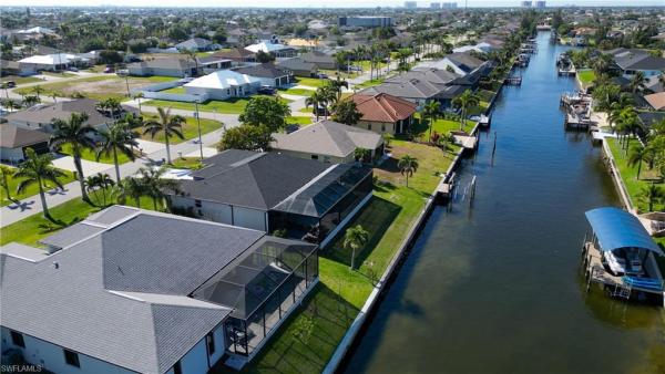 Cape Coral Residential, 3914 17th Ave, Cape Coral, Florida 33914, image 2