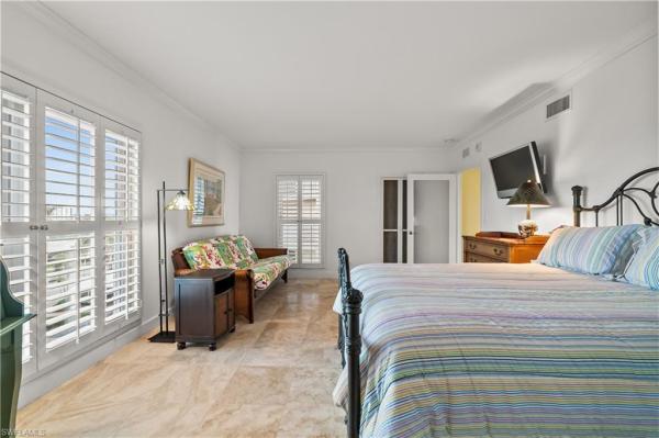 Westgate, 2901 N Gulf Shore Blvd #403-S, Naples, Florida 34103, image 1
