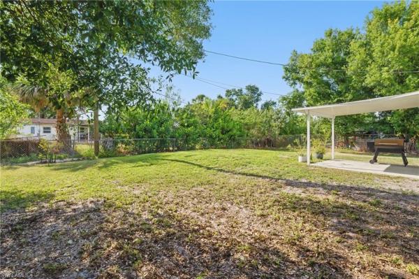 Bayshore Gardens, 2123 Gardenia Cir, North Fort Myers, Florida 33917, image 3