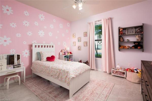 Avery Square, 7266 Wilton Dr, Naples, Florida 34109, image 2
