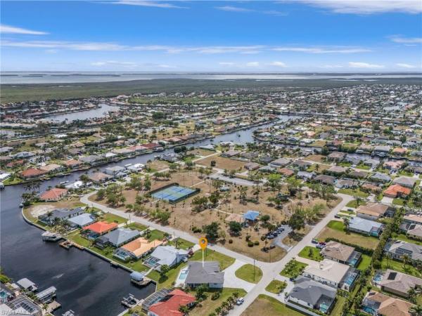 Cape Coral Residential, 1632 52nd Ter, Cape Coral, Florida 33914, image 1