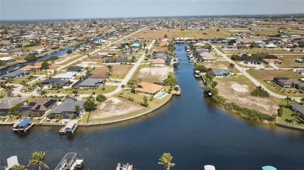 Cape Coral Residential, 410 34th Pl, Cape Coral, Florida 33993, image 2