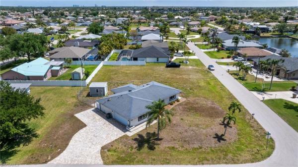 Cape Coral Residential, 601 16th Ter, Cape Coral, Florida 33990, image 2