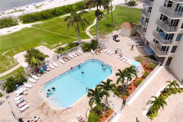 Estero Beach & Tennis Club, 7300 Estero Blvd #108, Fort Myers Beach, Florida 33931, image 3