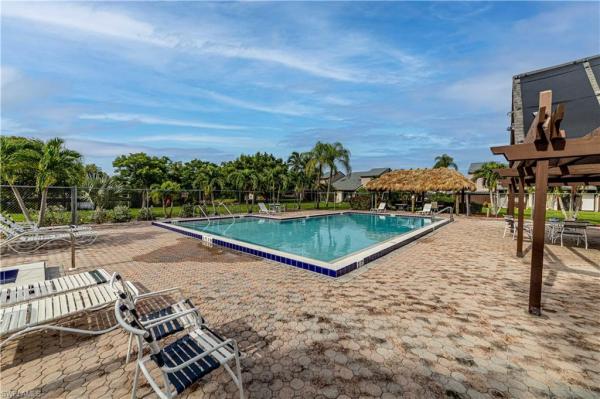 Sandalwood Estates, 12967 Cherrydale Ct, Fort Myers, Florida 33919, image 2
