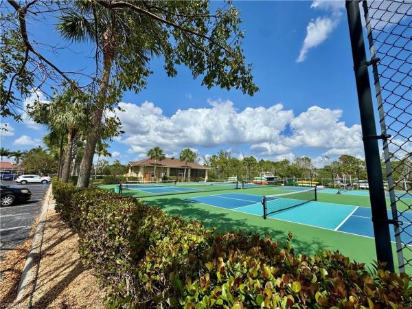 Island Cove Of Cape Coral, 1795 Four Mile Cove Pkwy #833, Cape Coral, Florida 33990, image 3