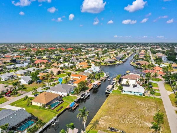 Cape Coral, 1211 49th St, Cape Coral, Florida 33914, image 1