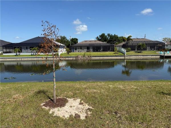 Cape Coral Residential, 627 28th Ter, Cape Coral, Florida 33914, image 1