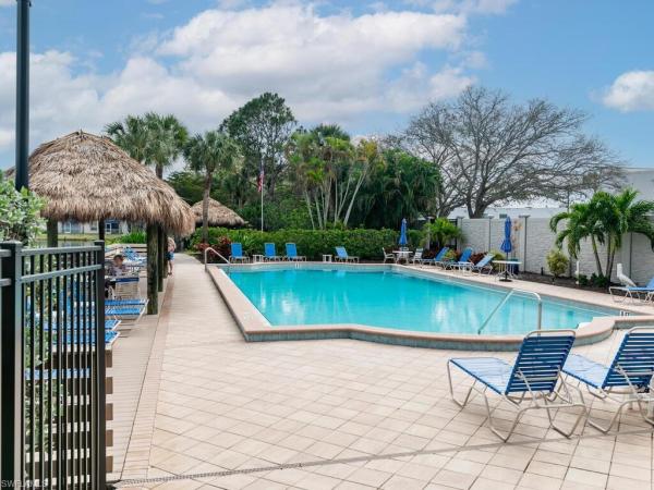 Pavilion Club, 828 S Gulf Pavilion Dr #105, Naples, Florida 34108, image 1