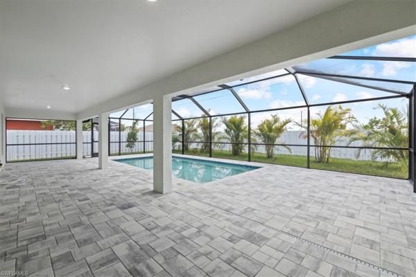 Cape Coral Residential, 824 8th Ter, Cape Coral, Florida 33993, image 2