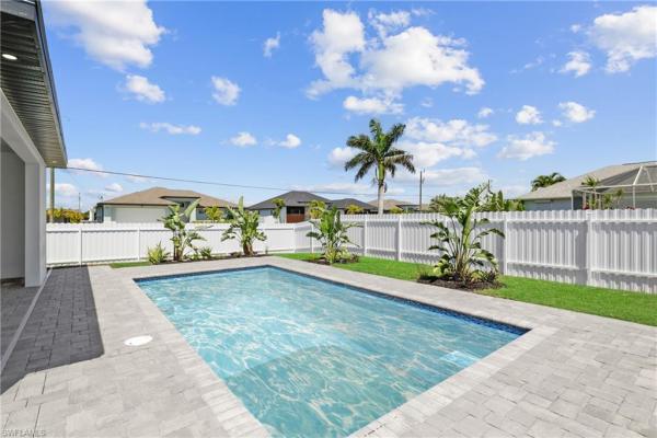 Cape Coral Residential, 125 S Chiquita Blvd, Cape Coral, Florida 33993, image 3