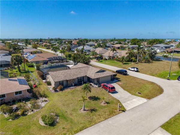 Cape Coral Residential, 432 38th St, Cape Coral, Florida 33914, image 2