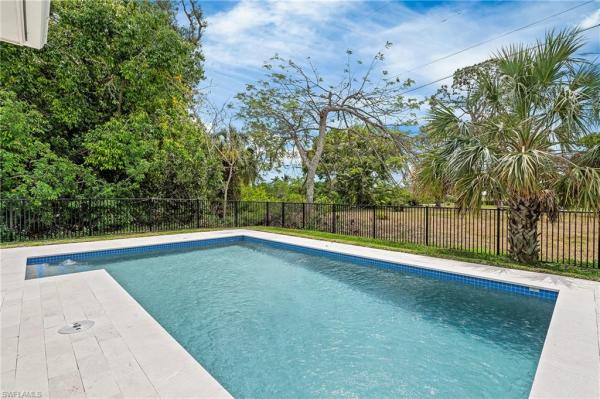 Trail Terrace, 1136 Trail Terrace Dr, Naples, Florida 34103, image 1