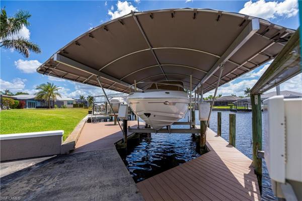 Cape Coral Residential, 1928 Palaco Grande Pkwy, Cape Coral, Florida 33904, image 3