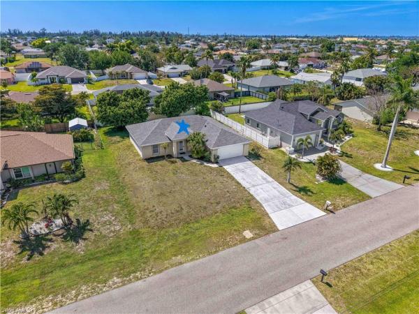 Cape Coral Residential, 810 8th Ct, Cape Coral, Florida 33991, image 3