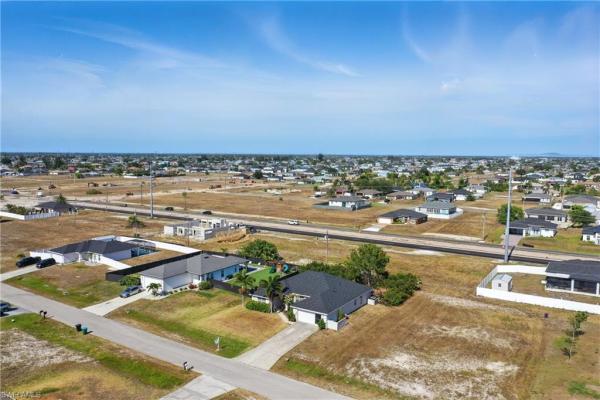 Cape Coral Residential, 1409 Juanita Pl, Cape Coral, Florida 33993, image 2