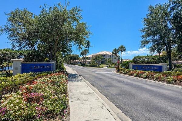 Sommerset Villas, 8945 Bristol Bnd, Fort Myers, Florida 33908, image 2