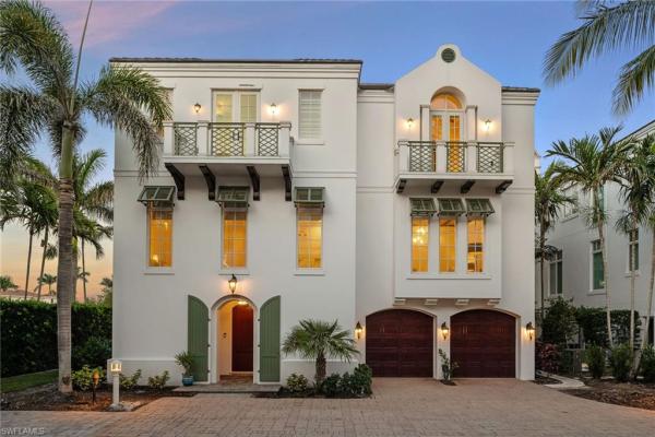 Naples Casamore, 1752 N Gulf Shore Blvd #4, Naples, Florida 34102, image 1