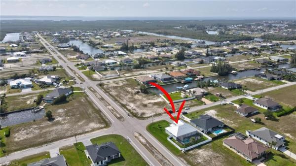Cape Coral Residential, 1601 38th Pl, Cape Coral, Florida 33993, image 2
