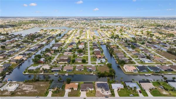 Cape Coral Residential, 309 15th Ter, Cape Coral, Florida 33991, image 2