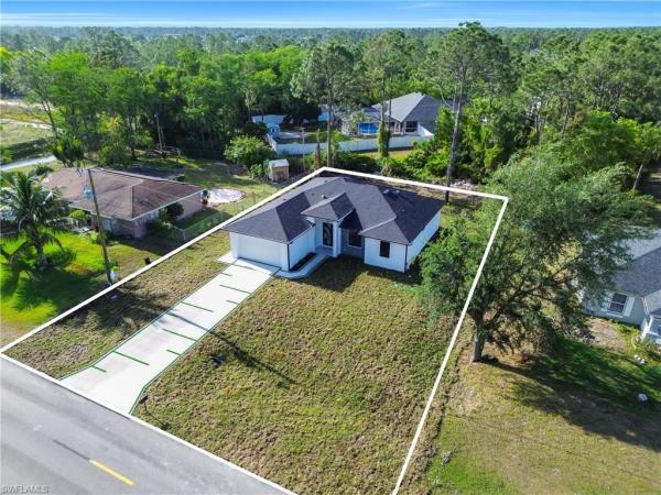 Mirror Lakes, 440 Parkdale Blvd, Lehigh Acres, Florida 33974, image 1