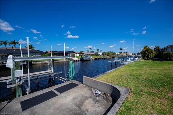 Palaco Grande, 3306 19th Pl, Cape Coral, Florida 33904, image 2