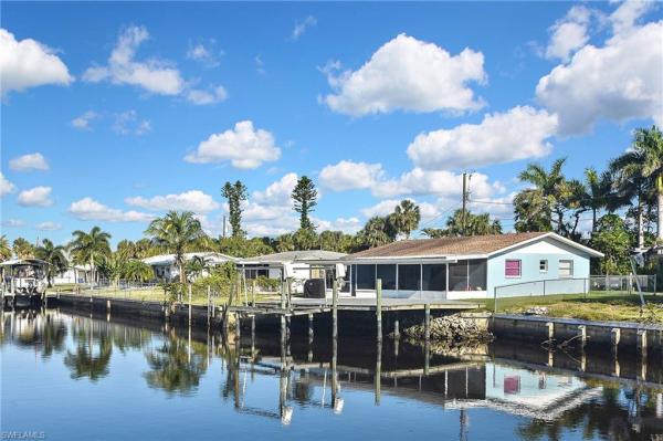 Cleaves Corner, 8150 Cleaves Rd, North Fort Myers, Florida 33903, image 1