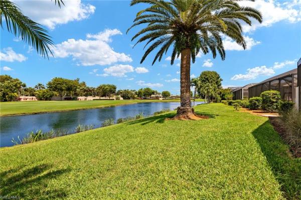 Mariners Cove Village, 9522 Mariners Cove Ln, Fort Myers, Florida 33919, image 1