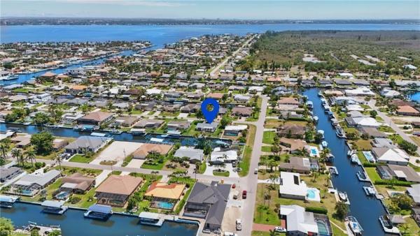 Cape Coral, 157 54th St, Cape Coral, Florida 33914, image 1