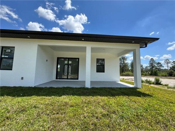 Lehigh Acres, 919 Louis Ave, Lehigh Acres, Florida 33972, image 1