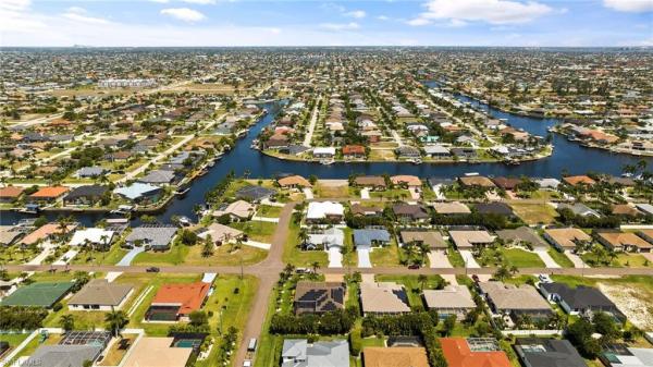 Cape Coral Residential, 4333 25th Pl, Cape Coral, Florida 33914, image 3