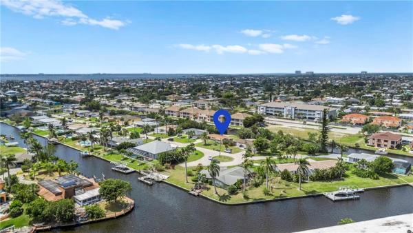 Yacht Club, 5114 York Ct, Cape Coral, Florida 33904, image 1
