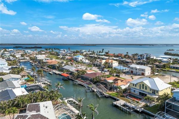 Fairview Isles, 22 Palmview Blvd, Fort Myers Beach, Florida 33931, image 3