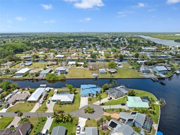Fort Myers Shores, 2107 Saint Croix Ave, Fort Myers, Florida 33905, image 1