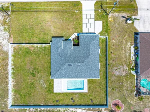 Cape Coral Residential, 1724 W Embers Pkwy, Cape Coral, Florida 33993, image 2