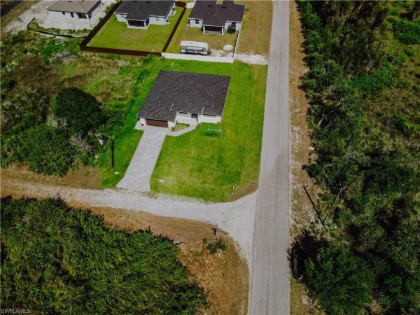 Lehigh Acres Residential, 4705 S Diane Ave, Lehigh Acres, Florida 33976, image 2